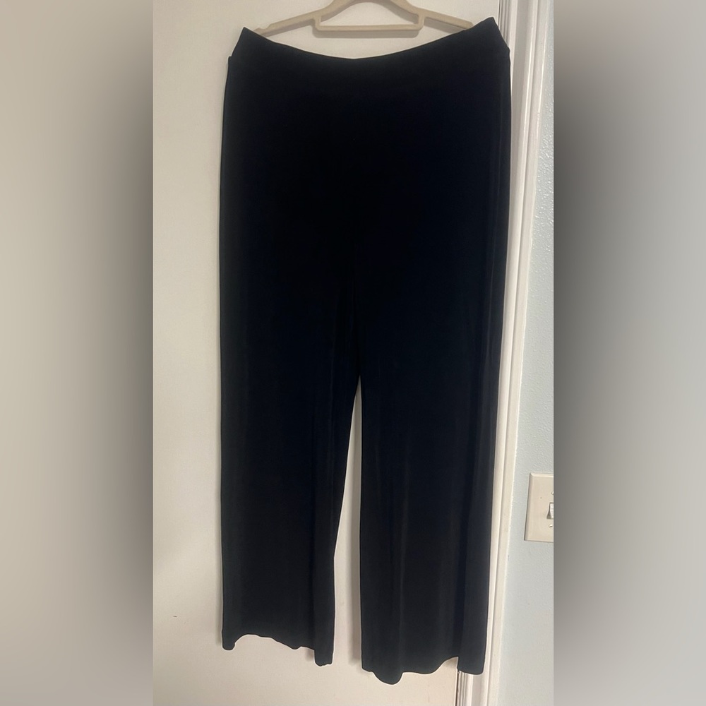 Traveler by chico Classic Black Wide Leg jersey Pants